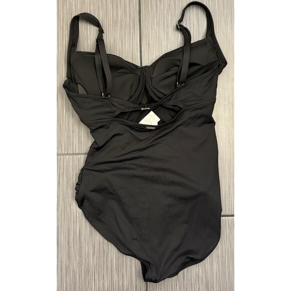 Anne Cole Black Twist-Front Ruched One-Piece Swimsuit Size 8 Classic Adjustable - Picture 3 of 5